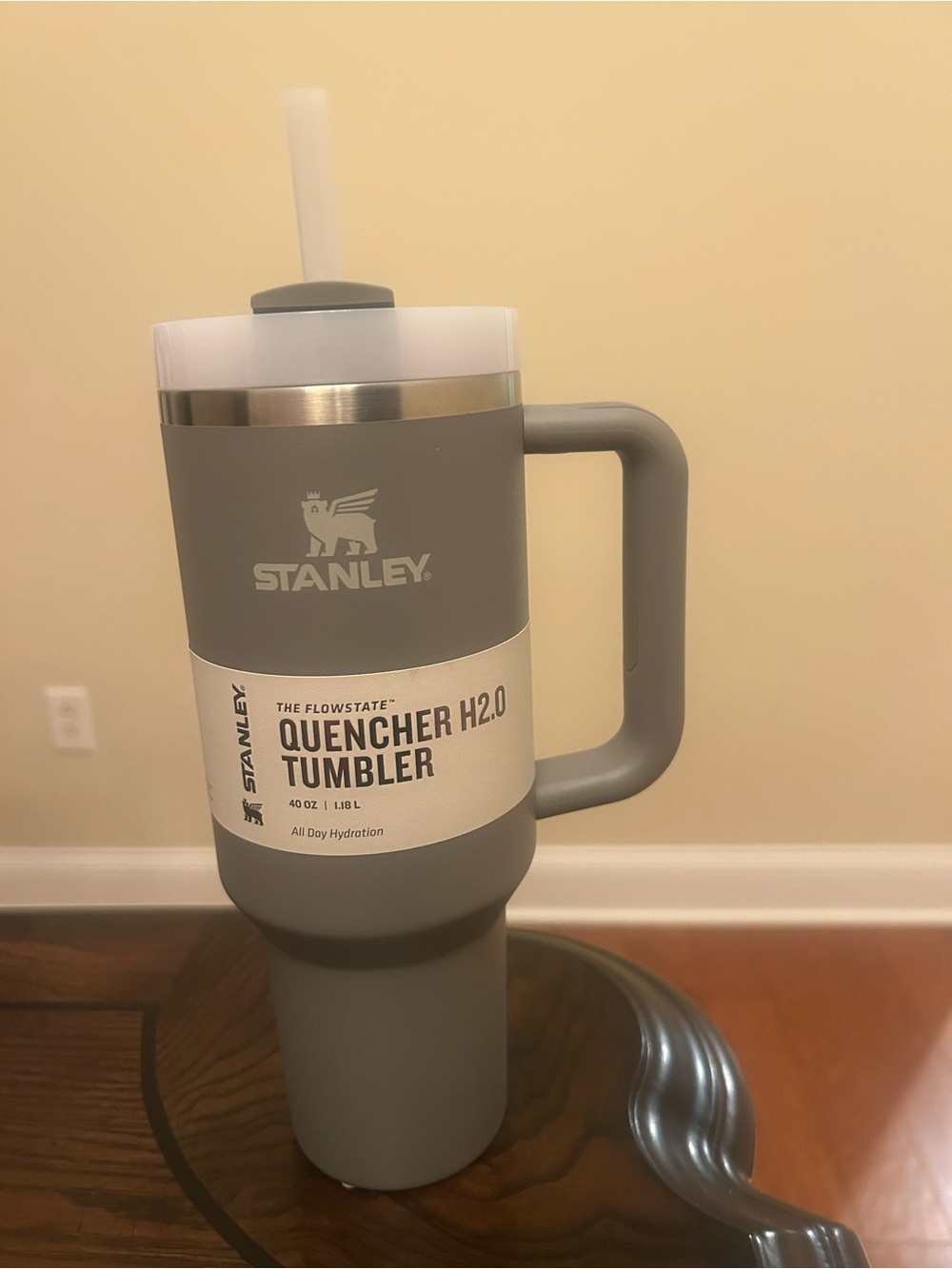 Stanley Gray Quencher H2.0 Tumbler with Handle 40 oz